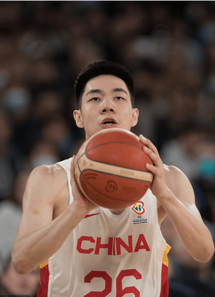 CBA季后赛赛程吃紧，波尔图转会期刷新队史纪录，引发热议，身体对抗强度拉满的简单介绍九游