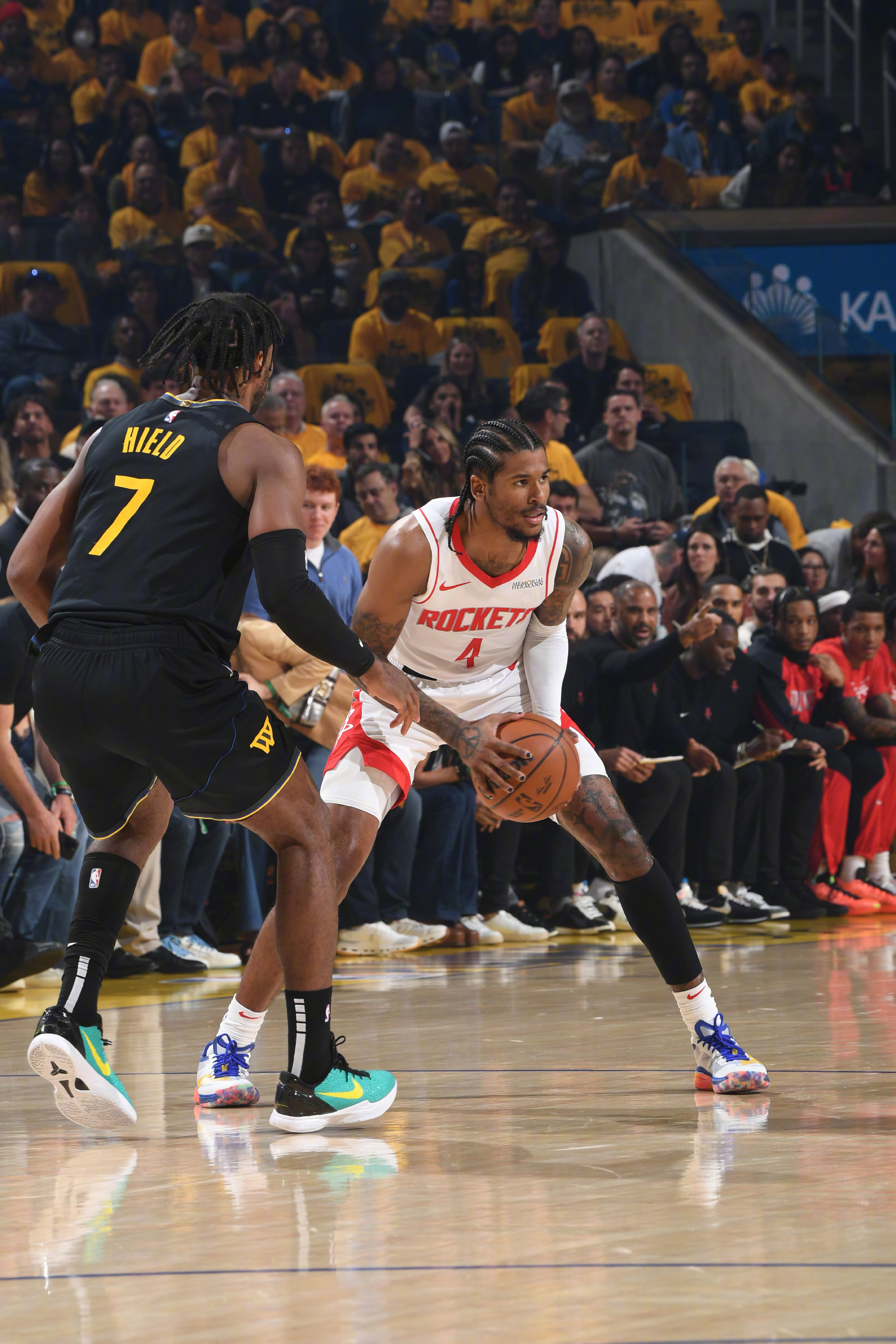 犹他爵士训练开放日；赛后复出首秀引欢呼；NBA季后赛在即；球探报告显示潜力的简单介绍九游体育下载